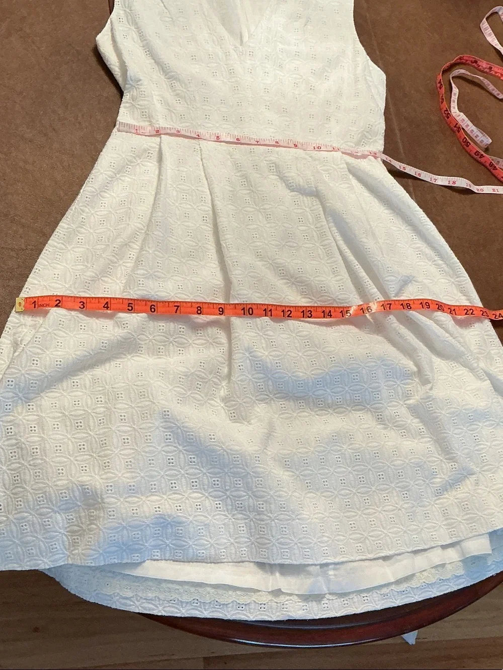 Kate Spade Sleeveless Embroidered White crochet knee length Babydoll Dress Sz 8